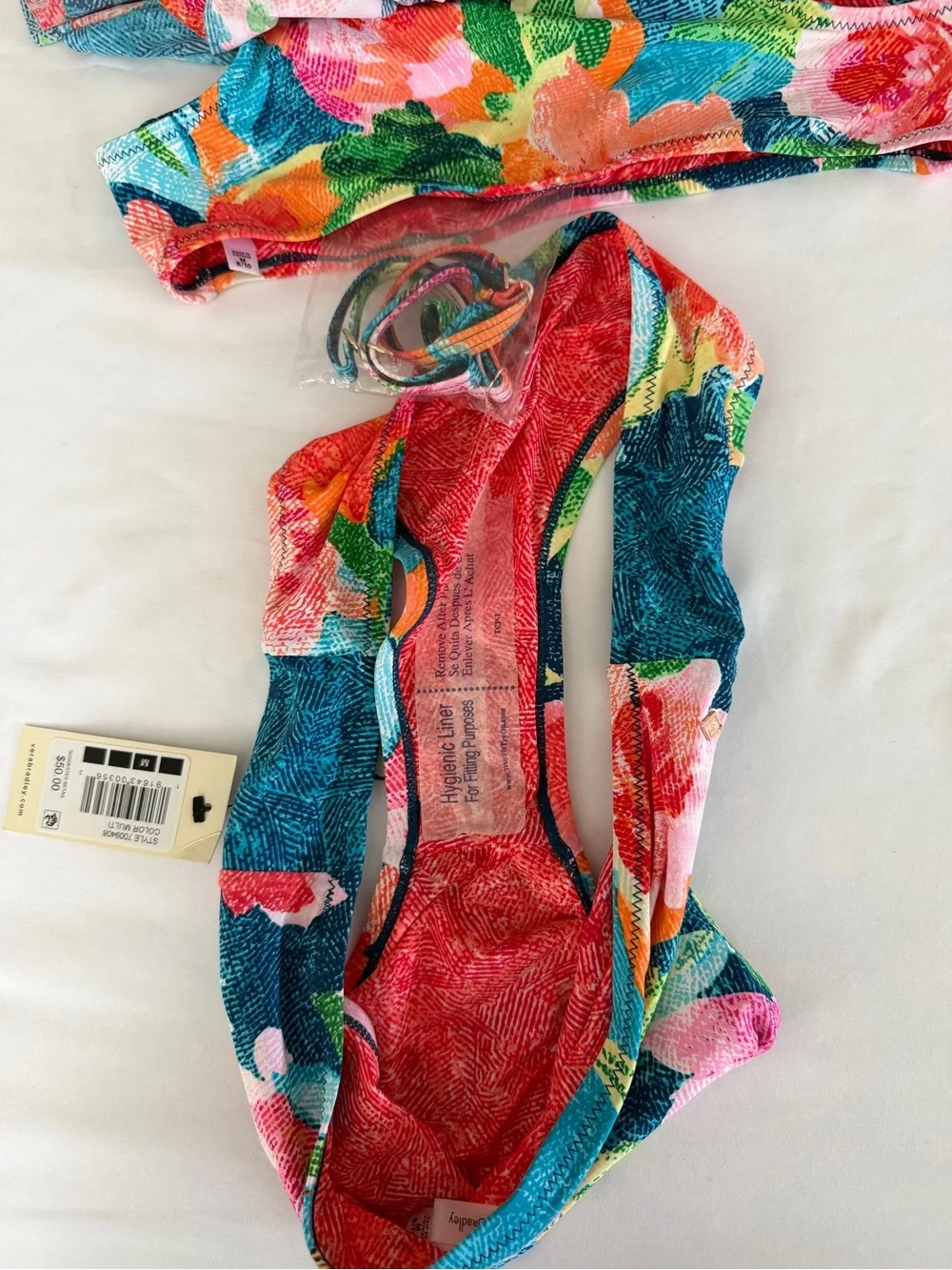 Vera Bradley SuperBloom Layla Top Hipster Bottoms Ruffle Floral Medium 2 Piece‎